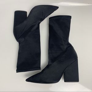 Yeezy Black Boots !!PRICED TO SELL!!